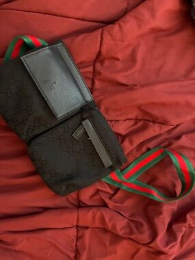 Fashion Inspo  Signature Crossbody Bag with Green-Red Web Strap